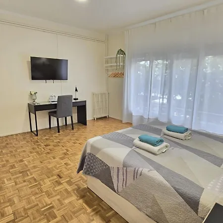 Bed & Breakfast Villaroel Barcelona