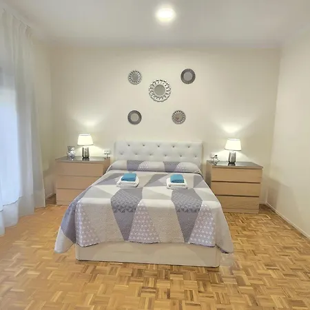 Villaroel Bed & Breakfast Barcelona