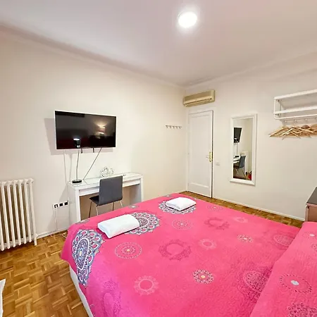 Bed & Breakfast Villaroel Barcelona