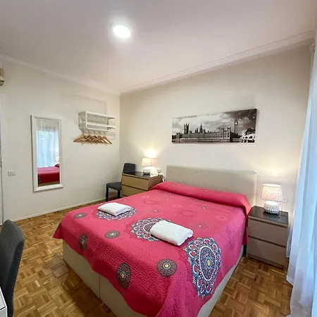 Bed & Breakfast Villaroel Barcelona