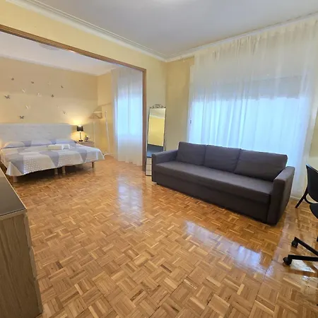 Bed and breakfast Villaroel Barcelona