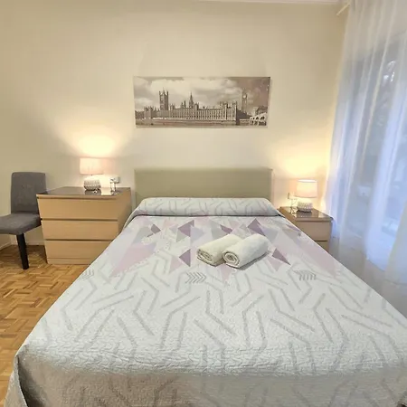 Bed and breakfast Villaroel Barcelona
